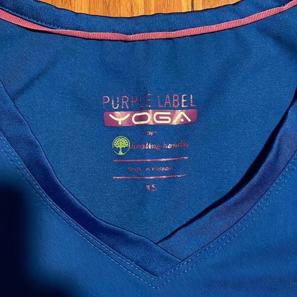 Purple label scrubs excellent condition size extra small set by healing hands - Picture 2 of 6